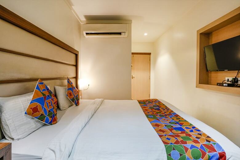 Fabhotel Konar Inn