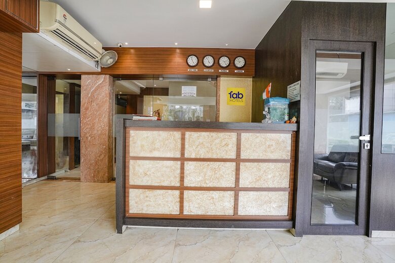 Fabhotel Konar Inn