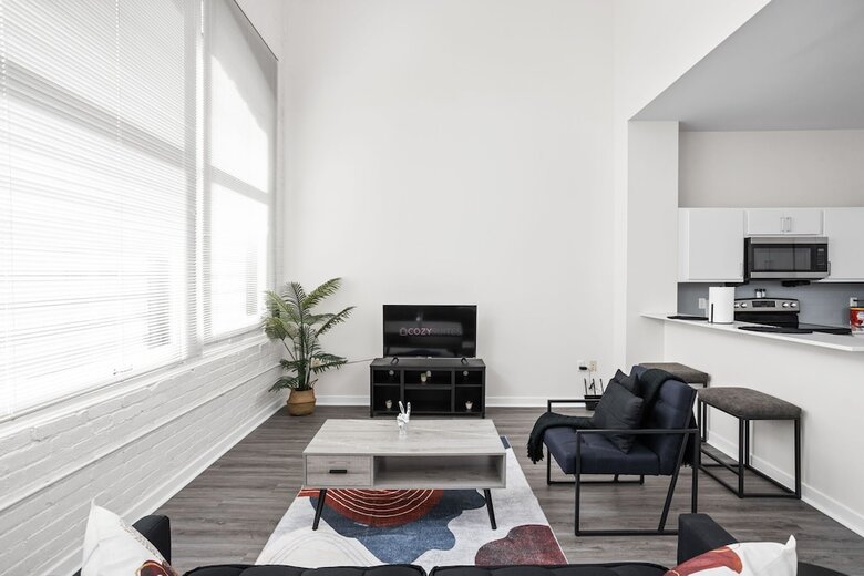 Aparthotel 2br 2ba The Block Apartment - Cozysuites