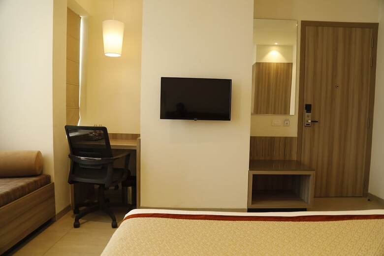Hotel The Royal Vista