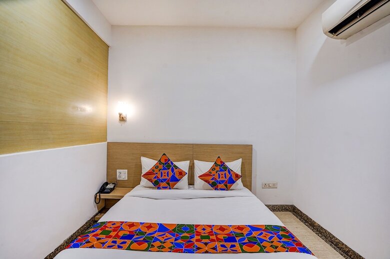 Hotel Fabexpress Vasundhara Suits