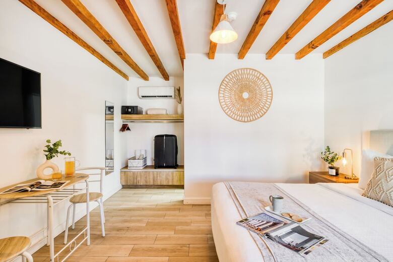 Aparthotel Beach House By Uliv