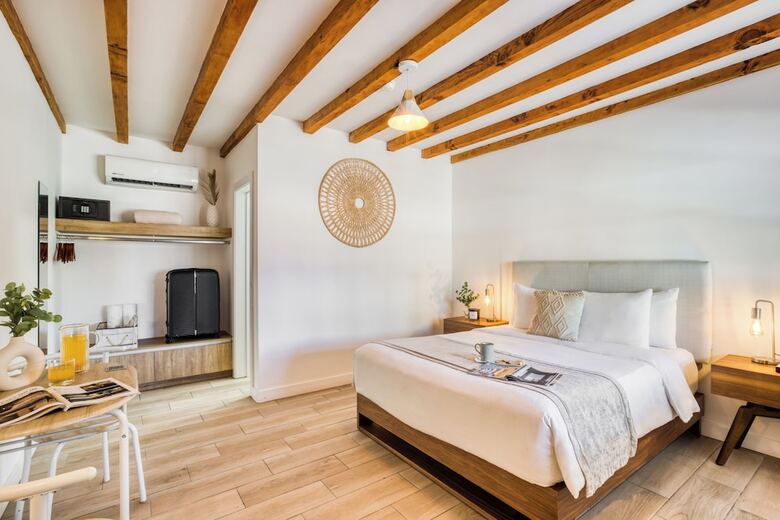 Aparthotel Beach House By Uliv