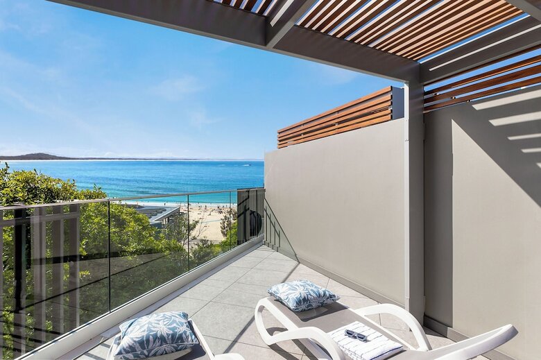 Aparthotel 71 Hastings Street - Beachfront