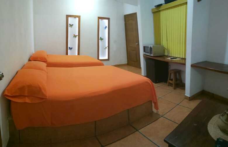 Bm Zihua Casa De Hu�spedes