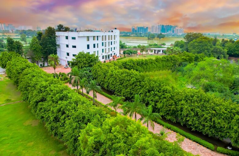 Hite Resort Greater Noida