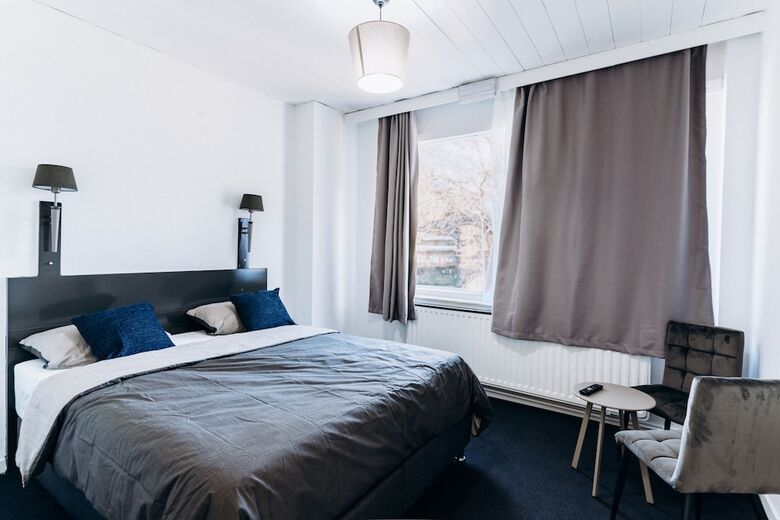 Hotel Temselaan 6