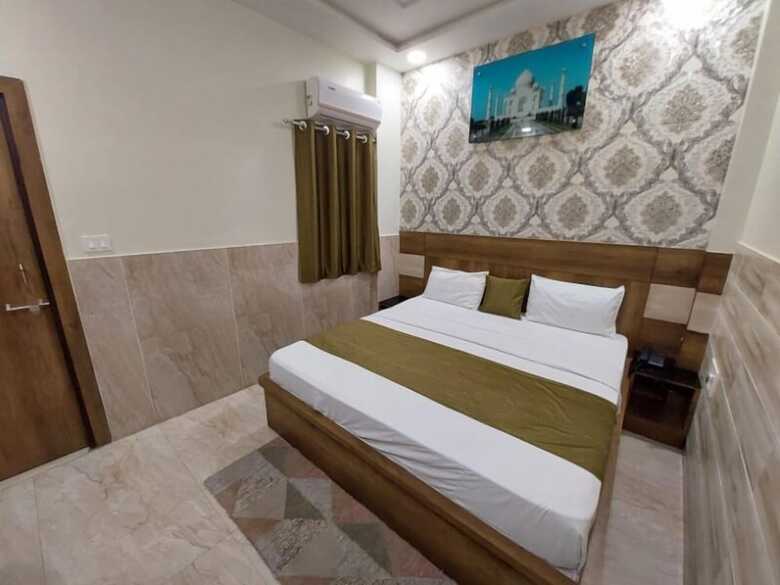 Hotel Taj Nice Point By Taj Sunrise Grp
