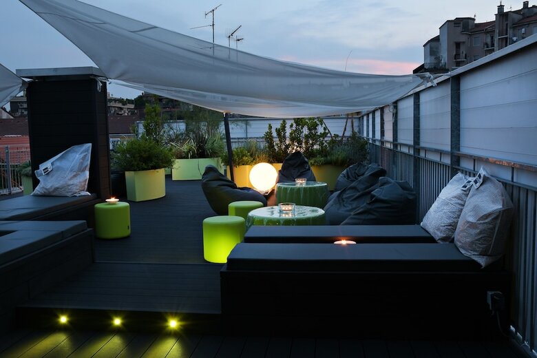 Miloft Guest Rooms & Terrace