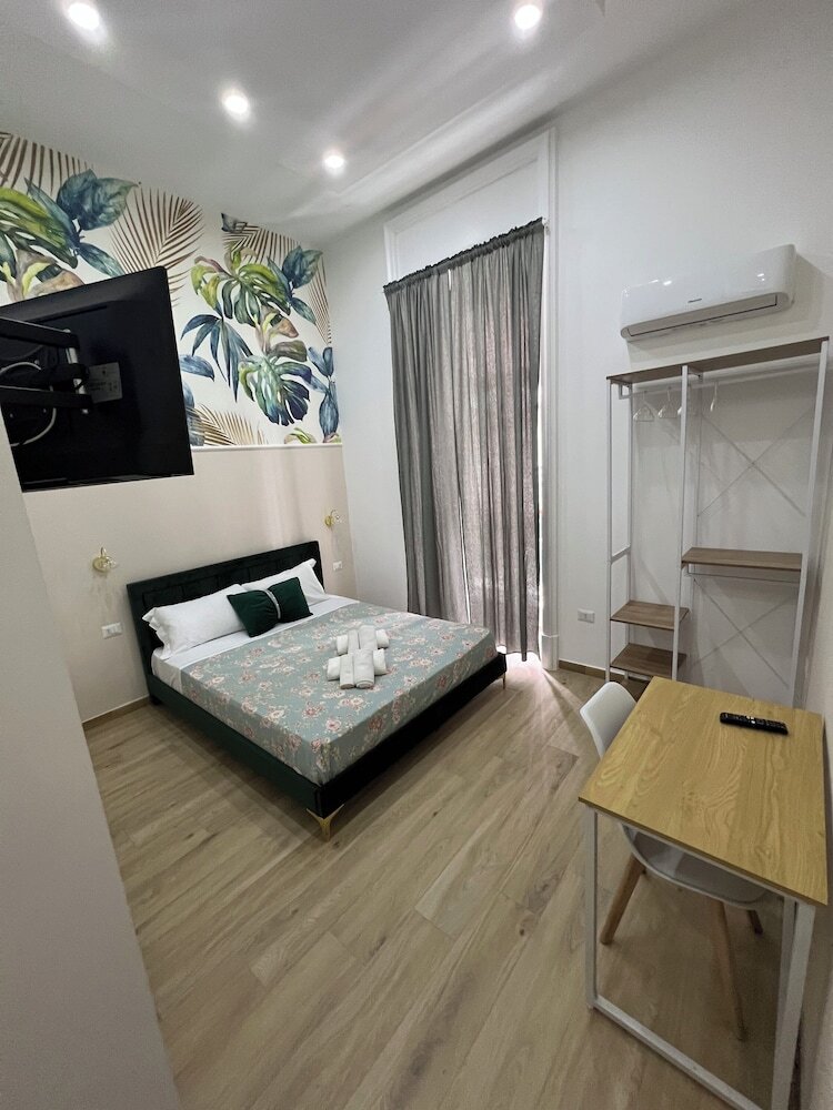 Hotel Vpm Room's Central Train Station