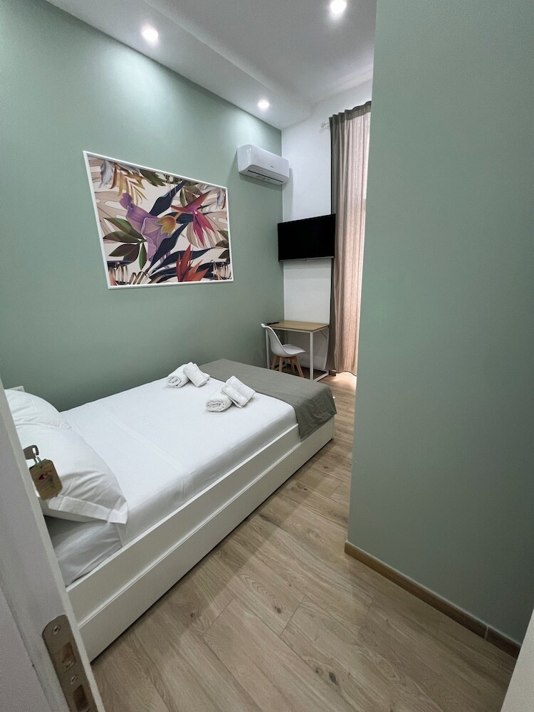 Hotel Vpm Room's Central Train Station