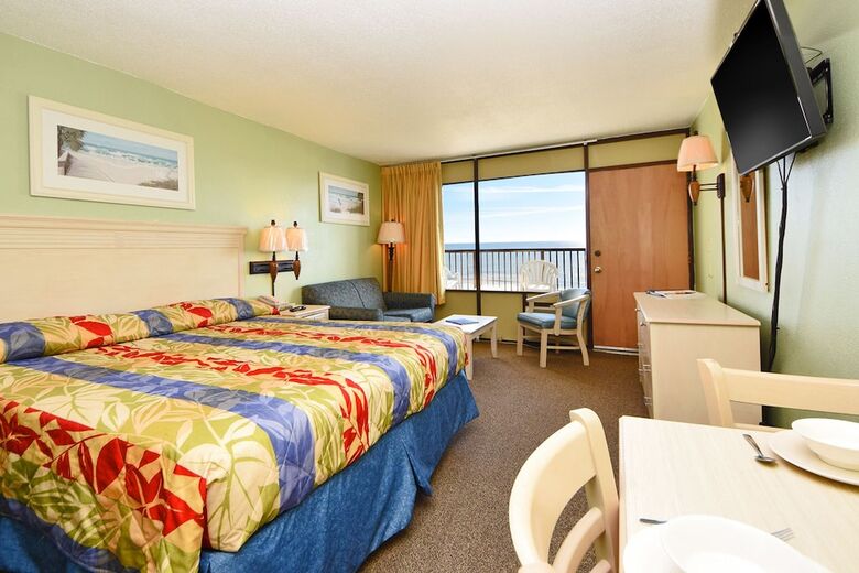 Hotel Holiday Sands North On The Boardwalk