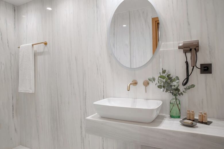 The Athenaeum Luxury Hotel
