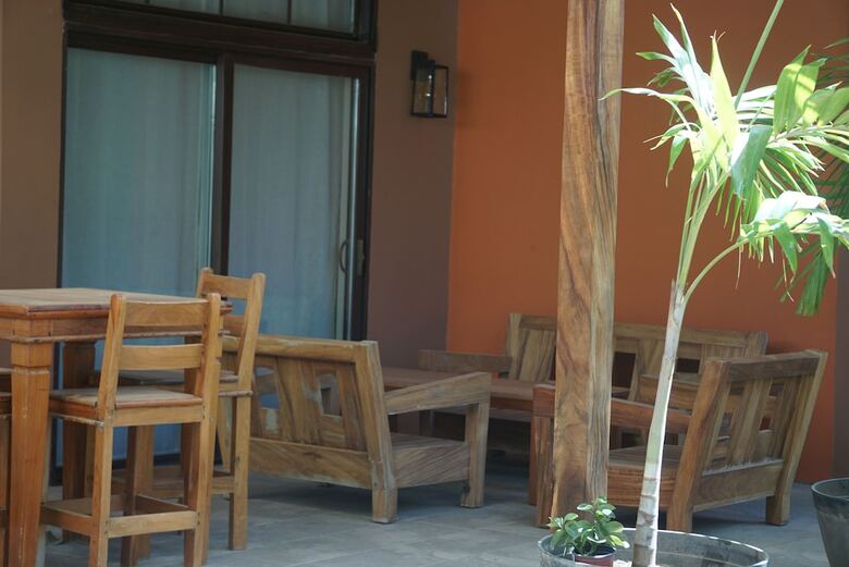 El Sitio Villas