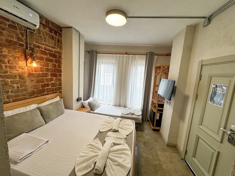 Hotel Elegance House