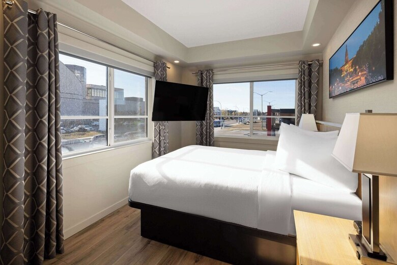Hotel Baymont By Wyndham West Edmonton