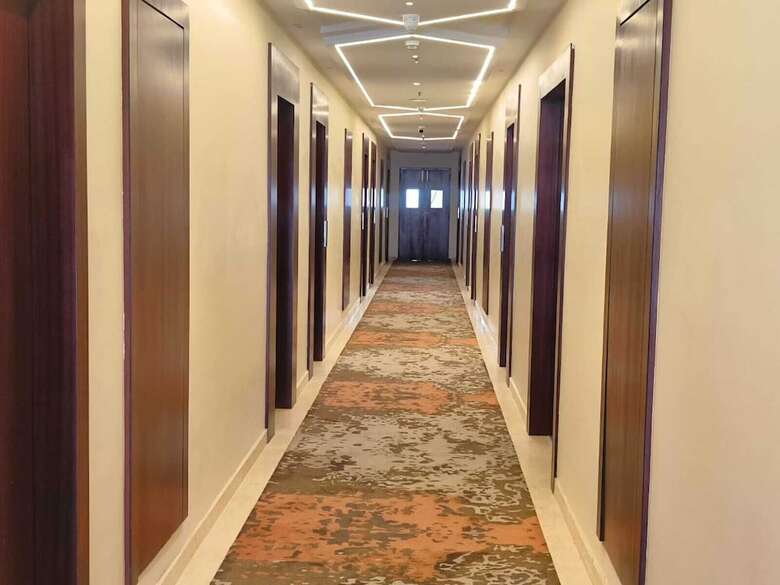 Four Leaf Hotel Akosha