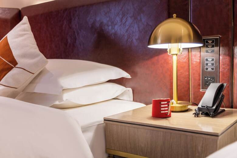 Housekeeper Hotel Beijing Road Branch