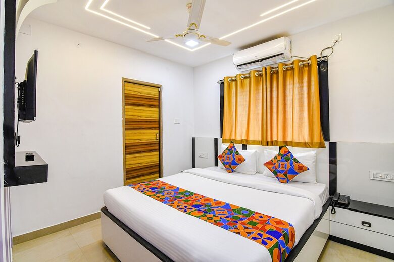 Fabhotel Heritage Ruby