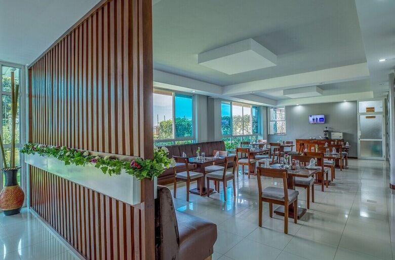 Krm Hotel - Caran