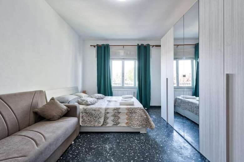 Venice H&s Apt Private Room With AC