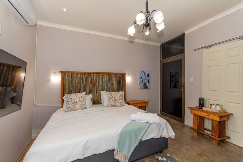 Woodpeckers Guest House