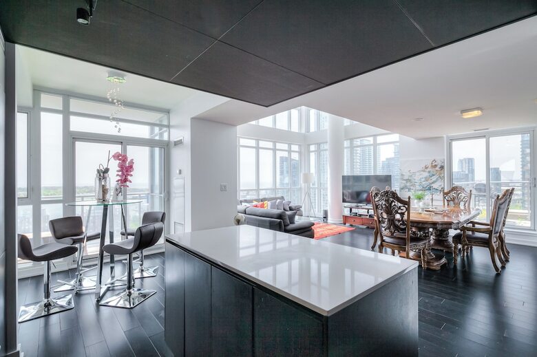 Hotel Waterfront Deluxe Residences