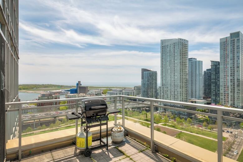 Hotel Waterfront Deluxe Residences
