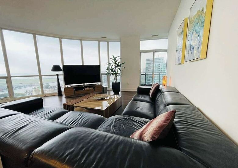 Hotel Waterfront Deluxe Residences