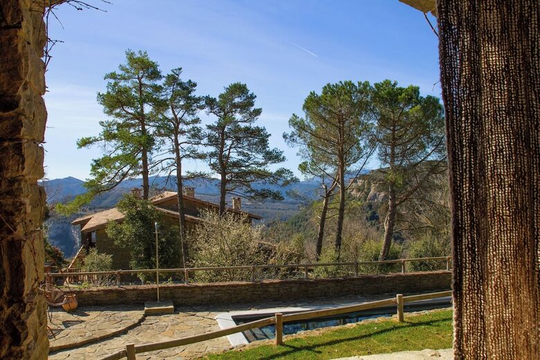 Hotel Santa Llucia Rupit