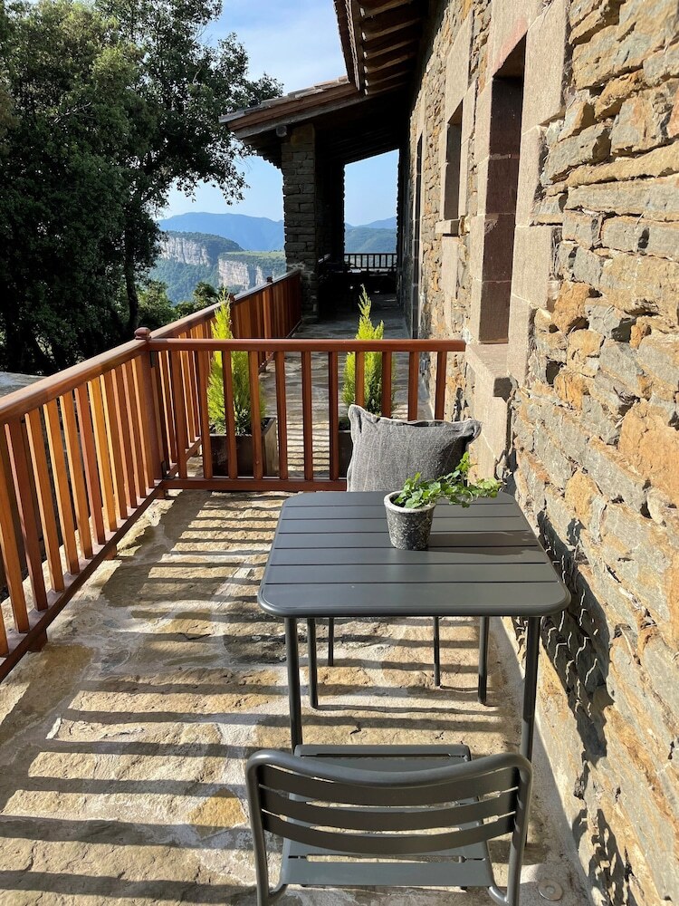 Hotel Santa Llucia Rupit