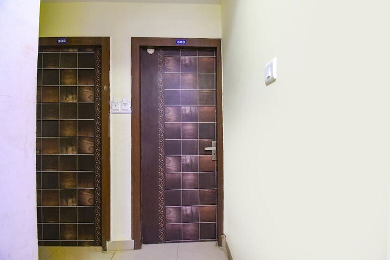 Hotel Fabexpress Rs Villa