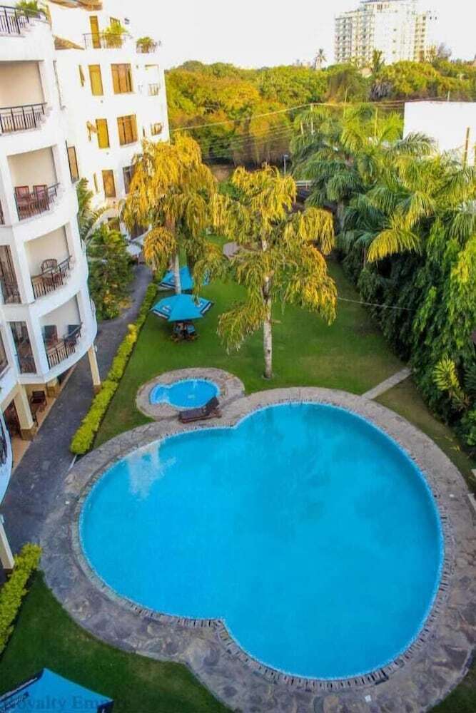 Aparthotel Lux Suites Impala Holiday Apartments