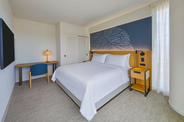 Renaissance Honolulu Hotel & Spa