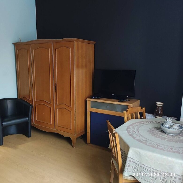 Room In Guest Room - Large Private Room D In Brucelles