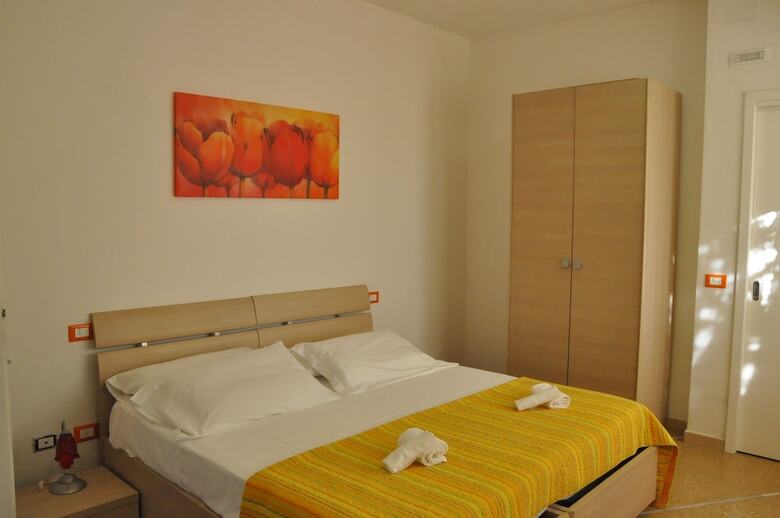 Hotel Santa Costanza