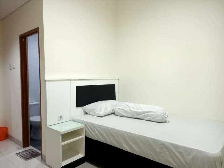 Hotel Oyo Life 92841 Kos 88