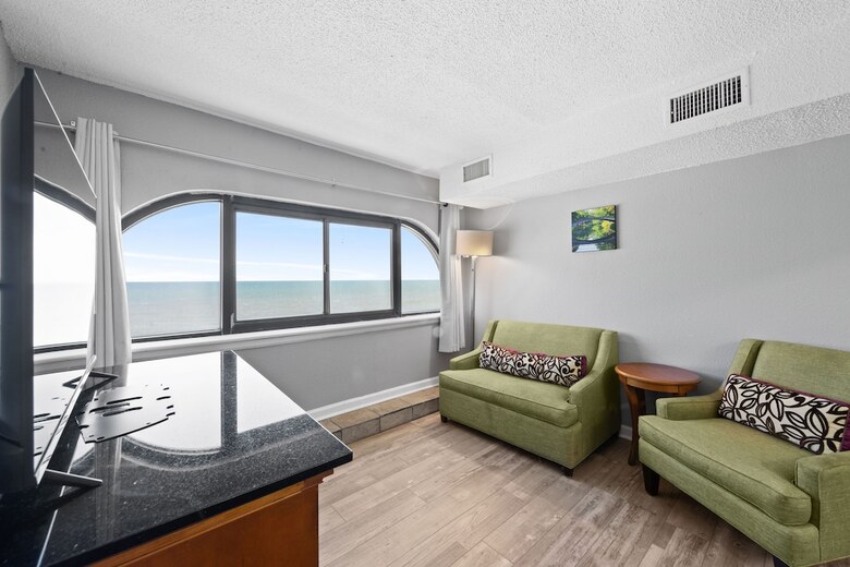 Aparthotel Sea Mist Oceanfront Resort