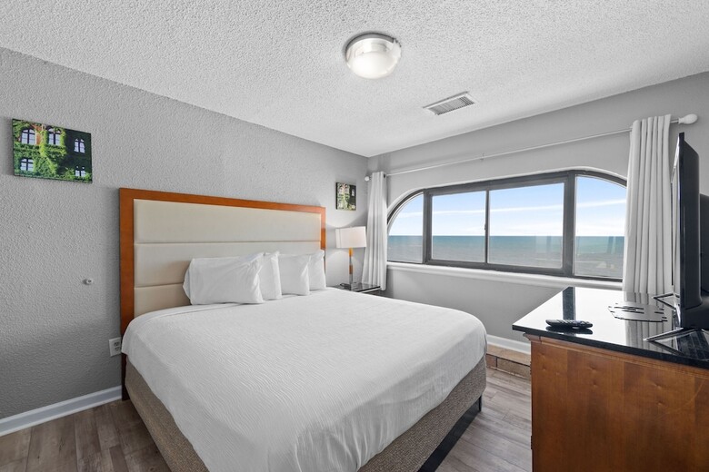 Aparthotel Sea Mist Oceanfront Resort