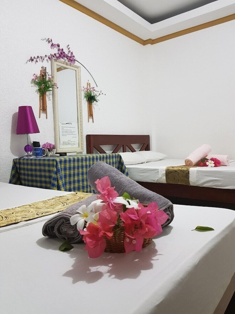 Hanbee's Flower Garden Resort