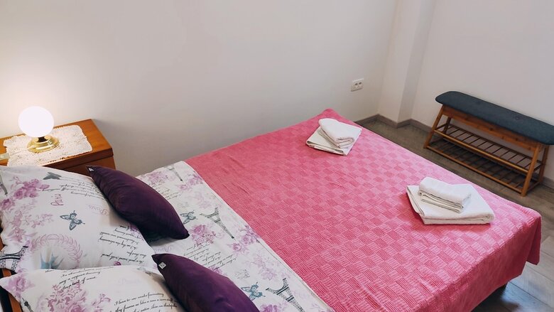 Apartment And Room Bitinada