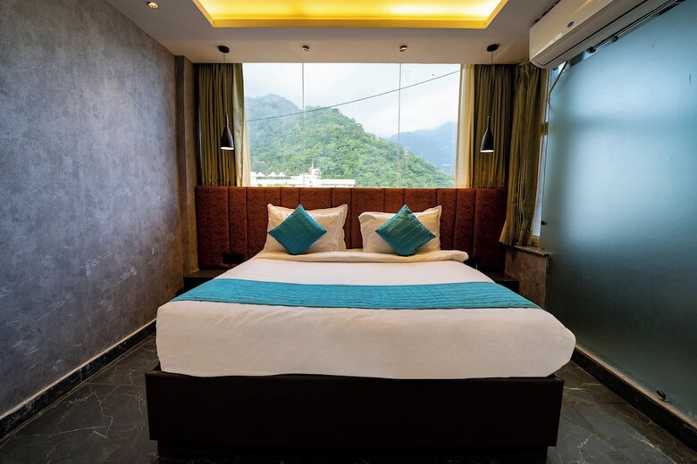 Ski Hotels And Resorts