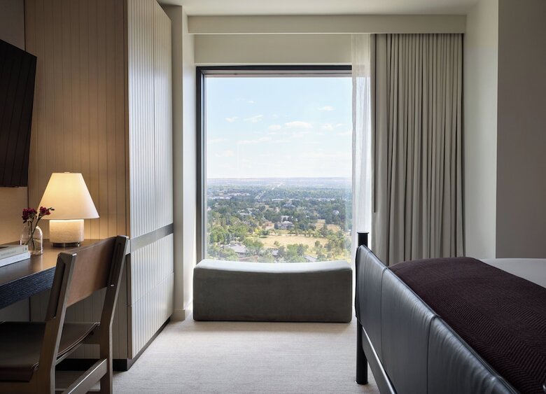 Kimpton Claret Hotel By Ihg