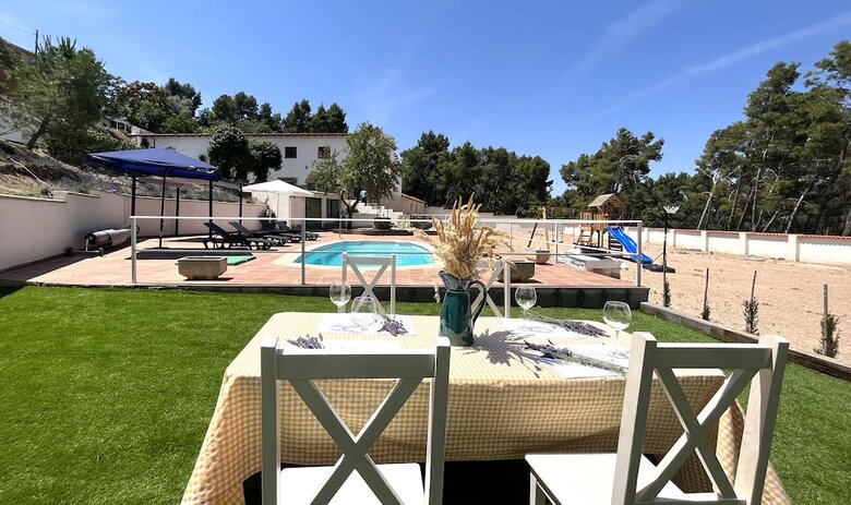 Bed & Breakfast Majada Del Conde