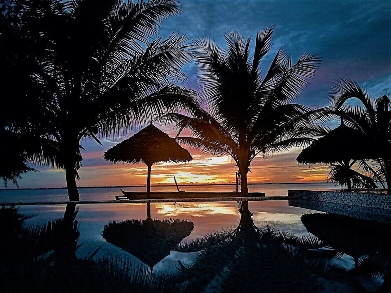 Asante Sana Beachfront Hotel