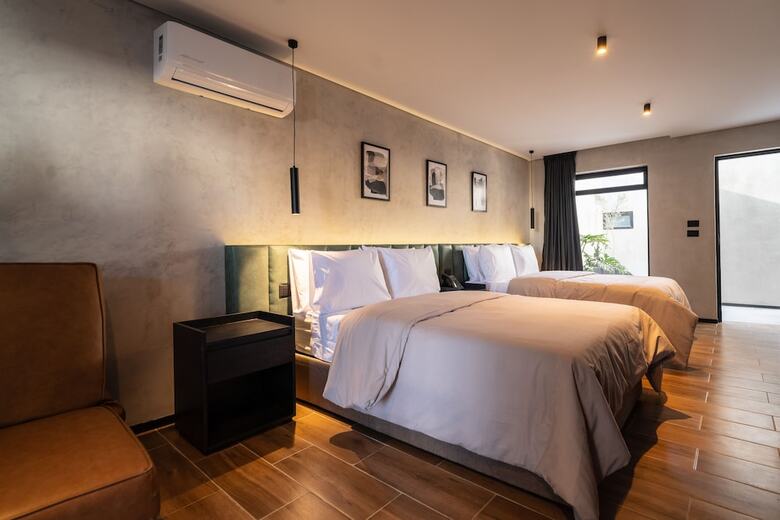 Hotel Alcal� Expo