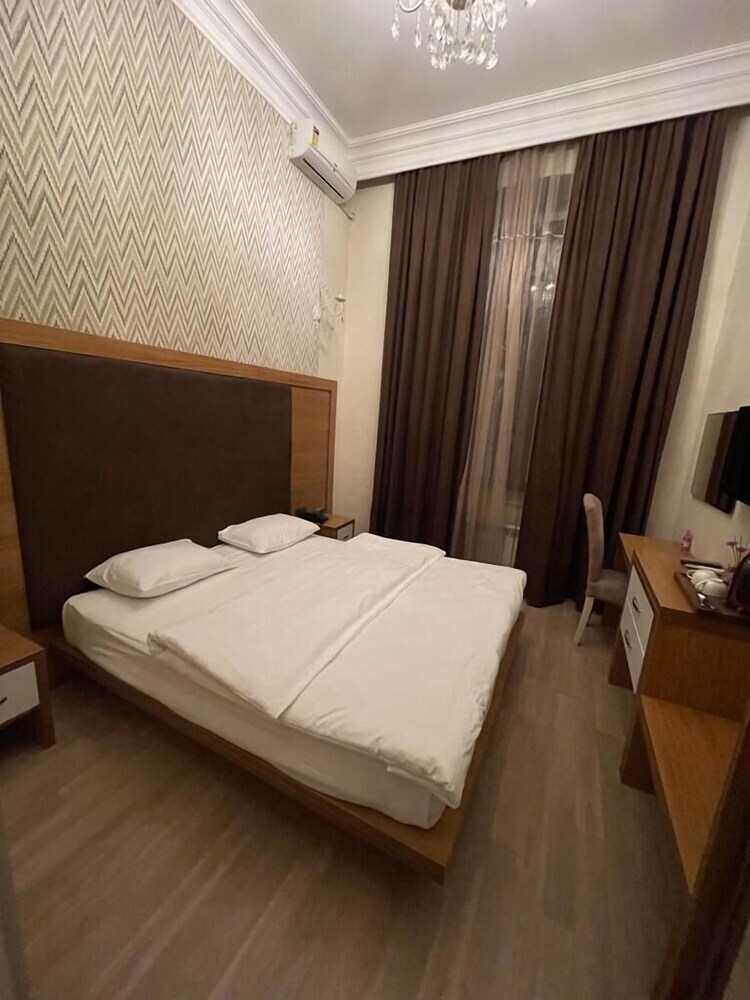 Solo Hotel