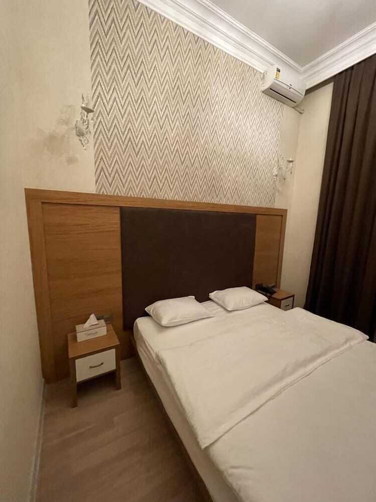 Solo Hotel