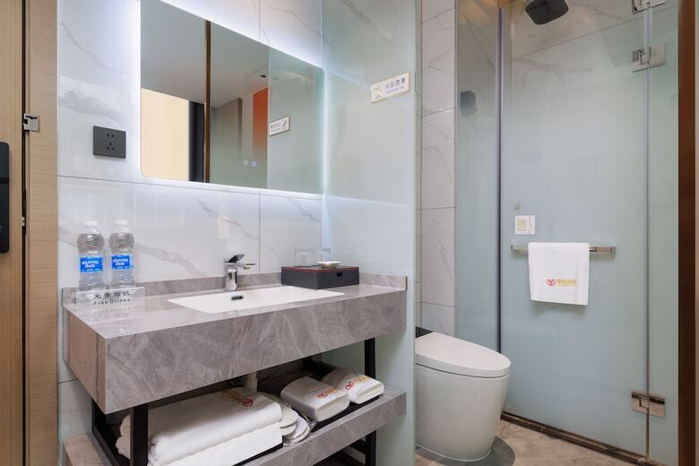 Ya Chen Hotel