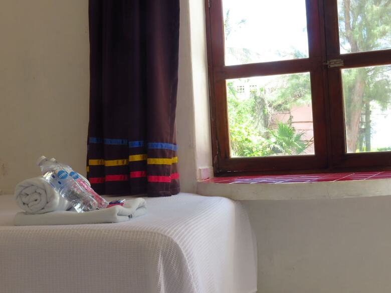 Acamaya Reef Cabanas - Caravan Park